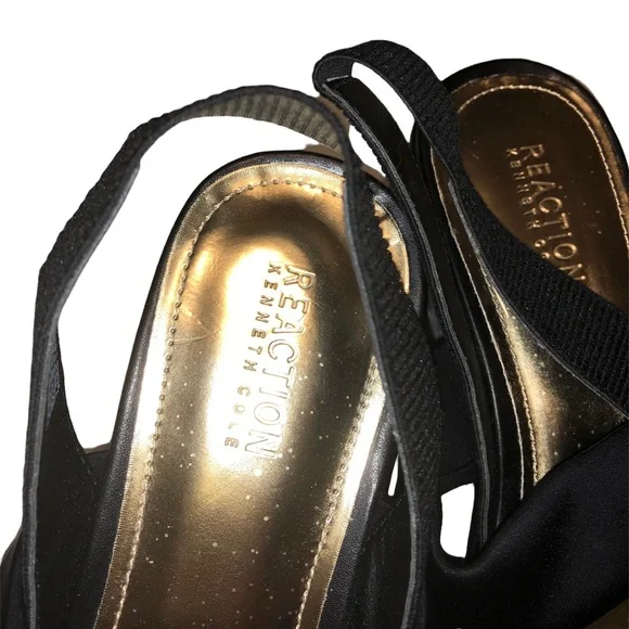 Womens Kenneth Cole Reaction Black Sandals - Picture 2 of 4